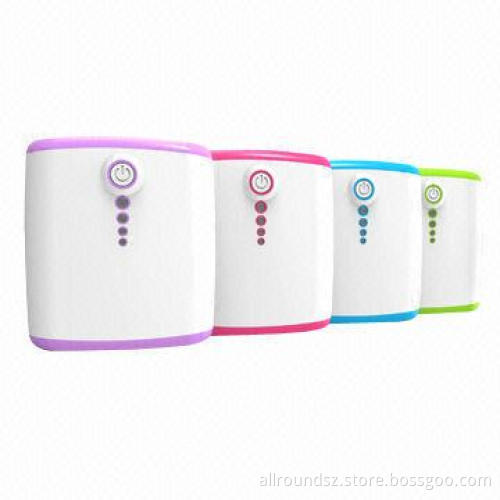 Power Banks with 4 Pieces of Cells, 5.0V DC and 1,000mA Input